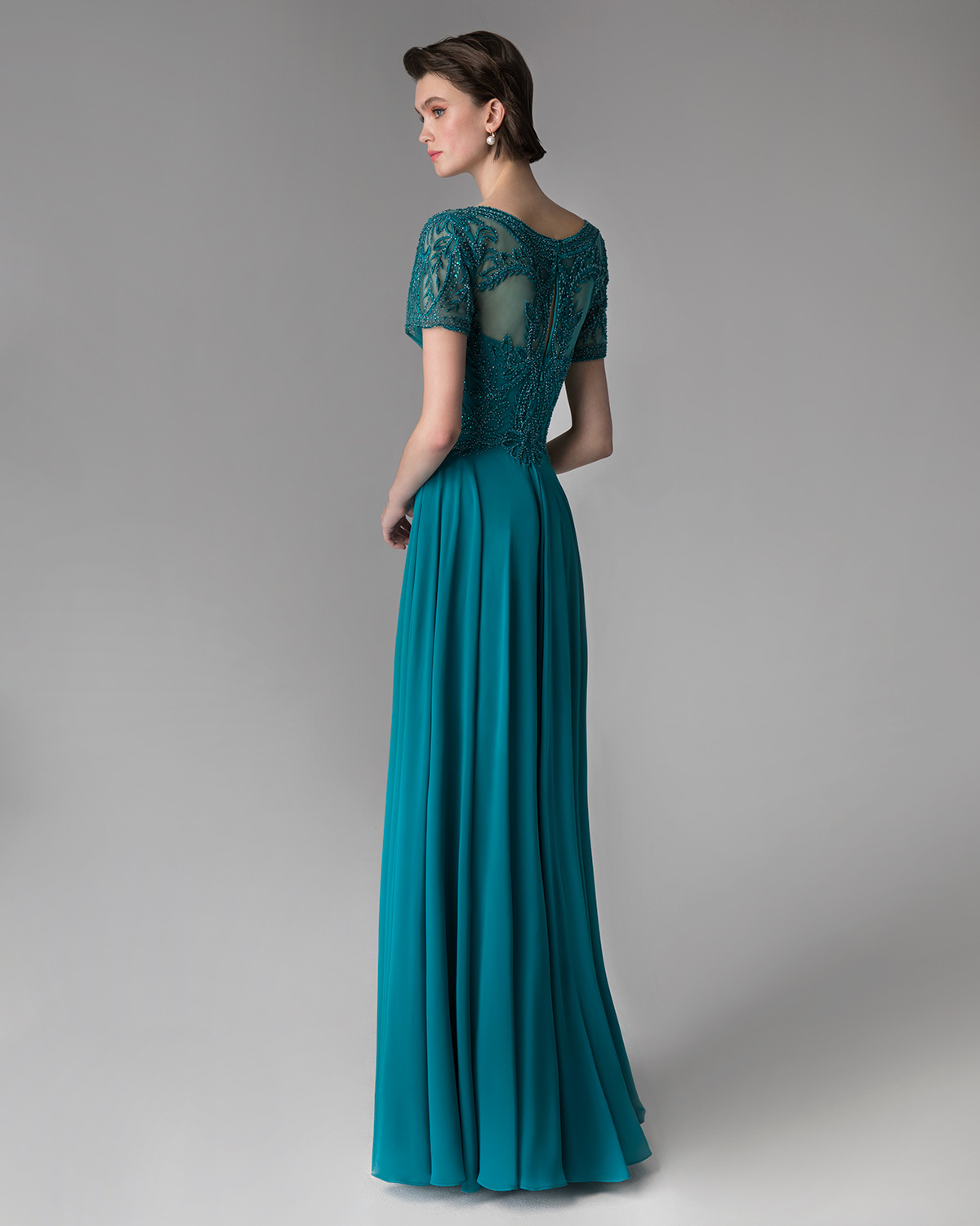 Classic Dresses / Long evening dress for the mother of the bride with fully beaded top and short sleeves