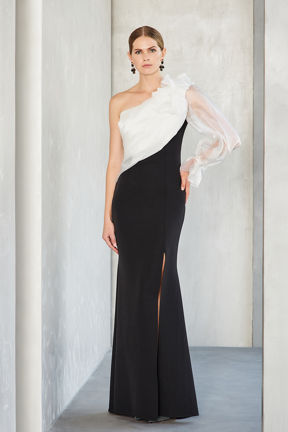 Вечерние платья / One shoulder long cocktail dress with one long sleeve and top with organza